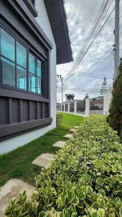 Luxus 3-Zimmer-Haus mit großem Garten gegenüber dem Clubhaus in Rawai