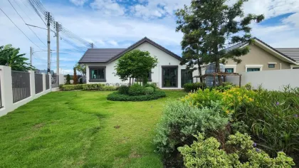 Luxus 3-Zimmer-Haus mit großem Garten gegenüber dem Clubhaus in Rawai