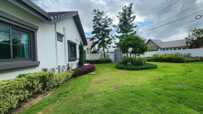 Luxus 3-Zimmer-Haus mit großem Garten gegenüber dem Clubhaus in Rawai