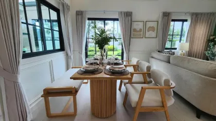 Luxus 3-Zimmer-Haus mit großem Garten gegenüber dem Clubhaus in Rawai