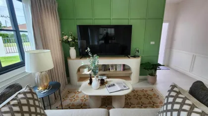 Luxus 3-Zimmer-Haus mit großem Garten gegenüber dem Clubhaus in Rawai