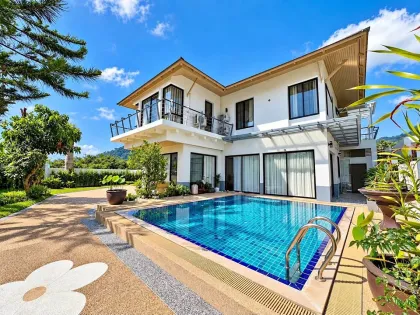 Villa 5 chambres 3 salles de bain avec piscine à louer à Kathu