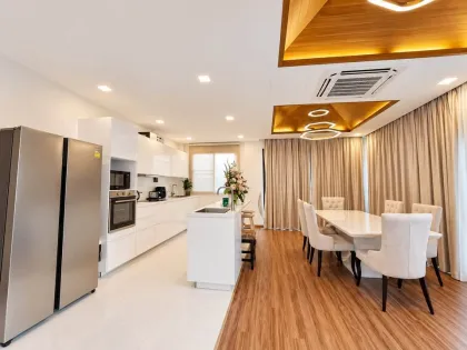 Villa 5 chambres 3 salles de bain avec piscine à louer à Kathu
