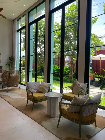 2-комнатный угловой исполнительный люкс в The Base Bukit Phuket