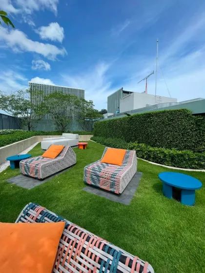 2-комнатный угловой исполнительный люкс в The Base Bukit Phuket