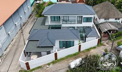 Villa neuve 4 chambres avec piscine privée à Chalong