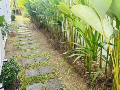 3-Bedroom Villa with Private Pool in Suriyapron Chalong