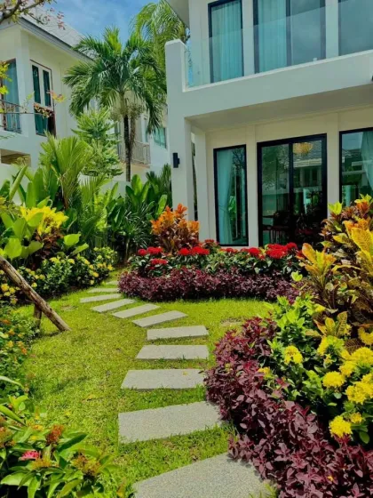 3-Bedroom Villa with Private Pool in Suriyapron Chalong