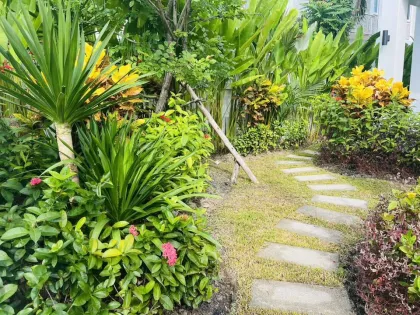 3-Bedroom Villa with Private Pool in Suriyapron Chalong