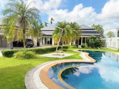 Villa de lujo con piscina de 4 dormitorios en alquiler en Manik, Phuket