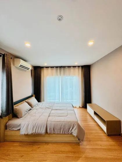卡图Passorn Kohkeaw70村3卧室别墅出租