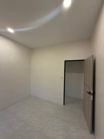 Spacious 3-Bedroom 2-Bathroom Villa for Rent in Cape Panwa