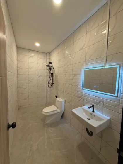 Spacious 3-Bedroom 2-Bathroom Villa for Rent in Cape Panwa