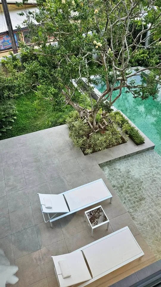 Villa avec piscine 5 chambres 6 salles de bain à Cherngtalay