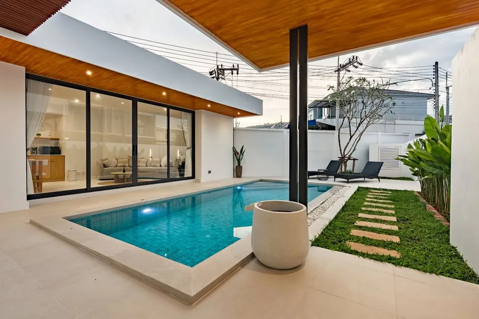 Luxusvilla mit 3 Schlafzimmern und privatem Pool nahe BISP, Kathu