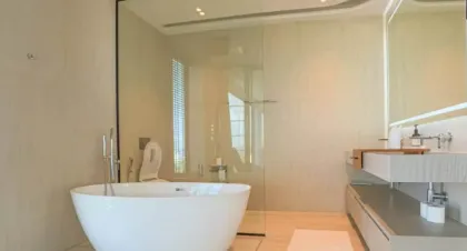 เพนท์เฮาส์วิวทะเล 2 ห้องนอนให้เช่าในราไวย์