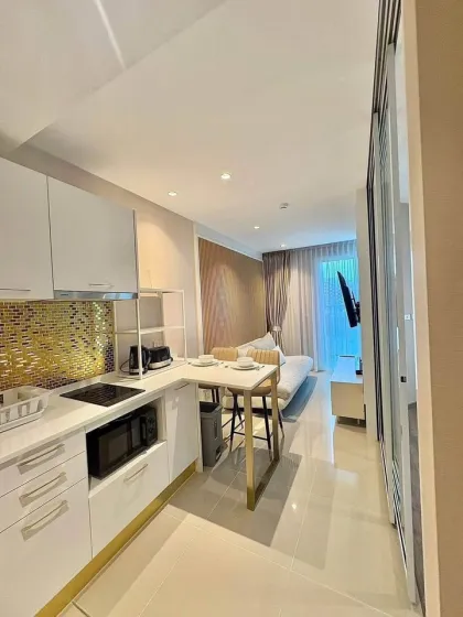 1-комнатная квартира с видом на бассейн в The City Phuket Condo