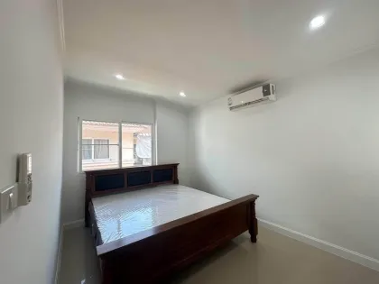 Apartamento de 3 dormitorios y 3 baños en alquiler en Supalai Garden Ville, Pa Klok