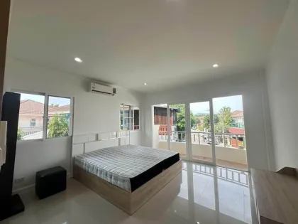 Apartamento de 3 dormitorios y 3 baños en alquiler en Supalai Garden Ville, Pa Klok