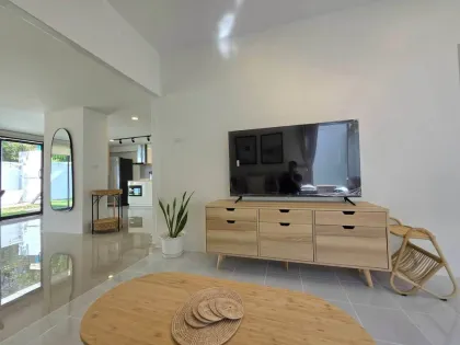 Villa recién renovada de 2 habitaciones y 2 baños en alquiler en Pa Klok