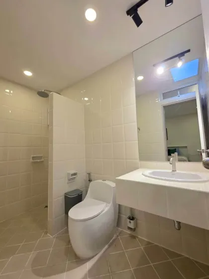 Villa recién renovada de 2 habitaciones y 2 baños en alquiler en Pa Klok