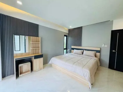 Villa independiente de 2 pisos con 4 habitaciones y 4 baños en alquiler en Chao Fah Garden Home, Rawai