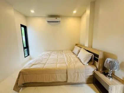 Villa independiente de 2 pisos con 4 habitaciones y 4 baños en alquiler en Chao Fah Garden Home, Rawai