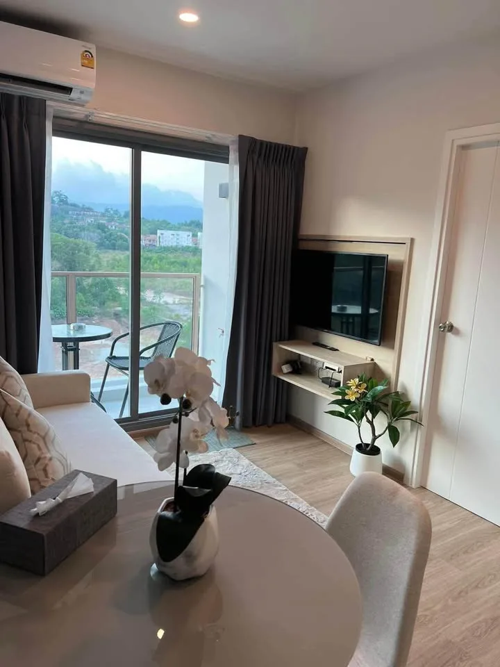 Moderne Luxuswohnung 1 Zi. 1 Bad neben Central Floresta, Phuket Town