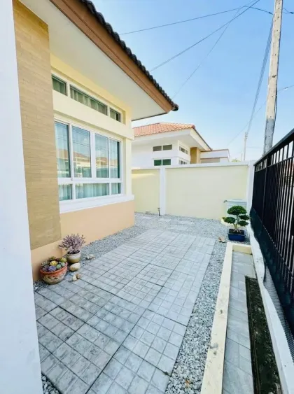 3 Schlafzimmer, 2 Badezimmer Villa zur Miete in Villa Chao Fah 2