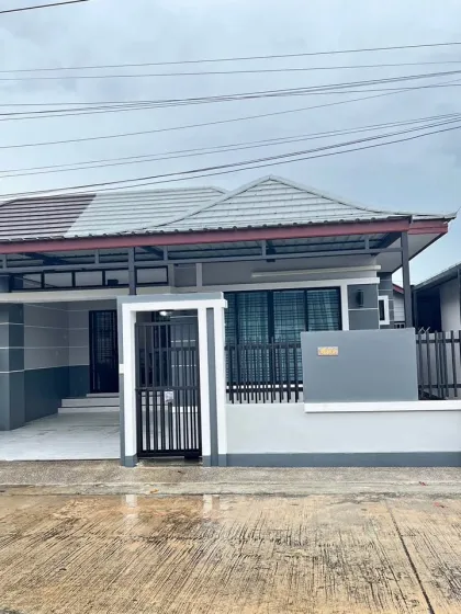 2 Bedrooms, 2 Bathrooms - House