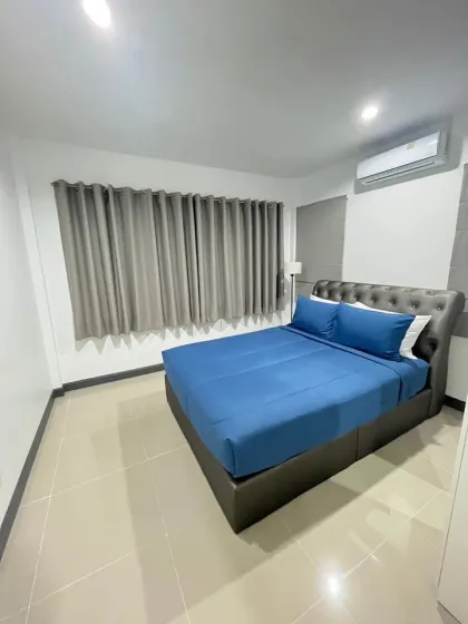 2 Bedrooms, 2 Bathrooms - House