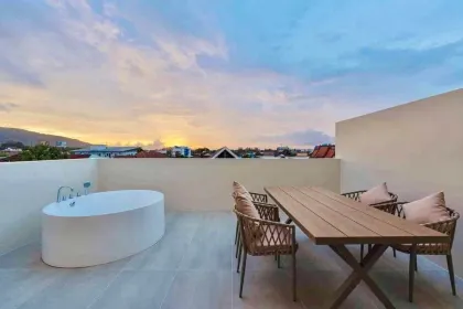 Brandneue Poolvilla in Cherngtalay mit 4 Schlafzimmern & 3.5 Bädern