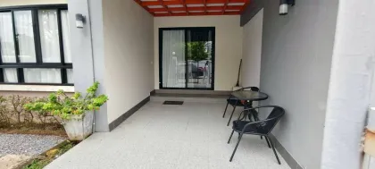 Maison mitoyenne 2 chambres 2 salles de bain à louer à Phuket Villa Airport, Rawai