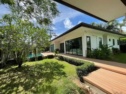Luxurious 3-Bedroom Villa with Private Pool in Rawai, Phuket