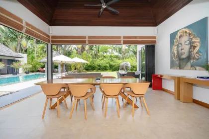 Villa de lujo de 3 habitaciones con piscina privada en Layan