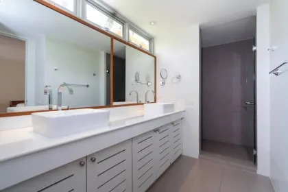 Villa de lujo de 3 habitaciones con piscina privada en Layan
