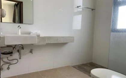3BR Private-Pool Townhouse at Lake Town, Kamala