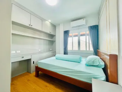 Mana Kathu Villa mit 4 Schlafzimmern und 3 Bädern zur Miete