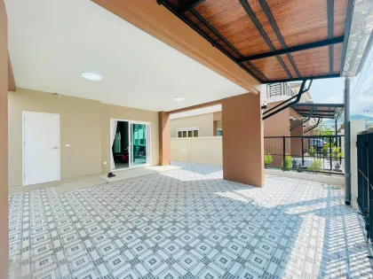 Mana Kathu Villa mit 4 Schlafzimmern und 3 Bädern zur Miete