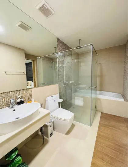 Luxury 1-Bed 1-Bath Sea-View Condo for Rent in Patong