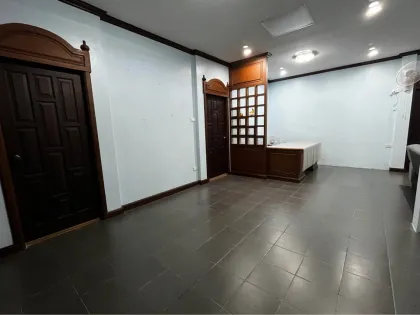 普吉岛Villa 2两卧三卫别墅出租，位于威切区