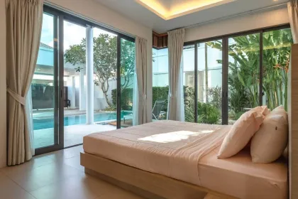 Moderne tropische 3-Zimmer-Poolvilla in Pasak, Cherng Talay