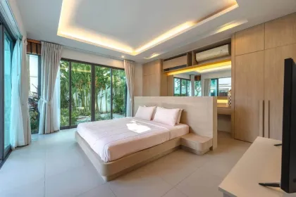 Moderne tropische 3-Zimmer-Poolvilla in Pasak, Cherng Talay