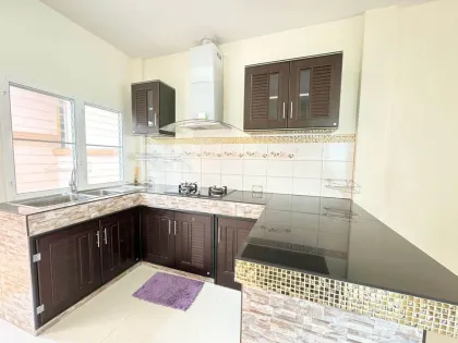 3 спальни, 2 ванных: вилла с садом в Phuket Villa Chaofa 2