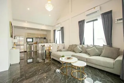 Villa privada con piscina 2 hab. 2.5 baños en alquiler en Rawai
