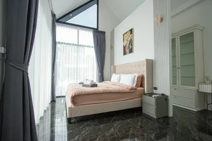 Villa privada con piscina 2 hab. 2.5 baños en alquiler en Rawai
