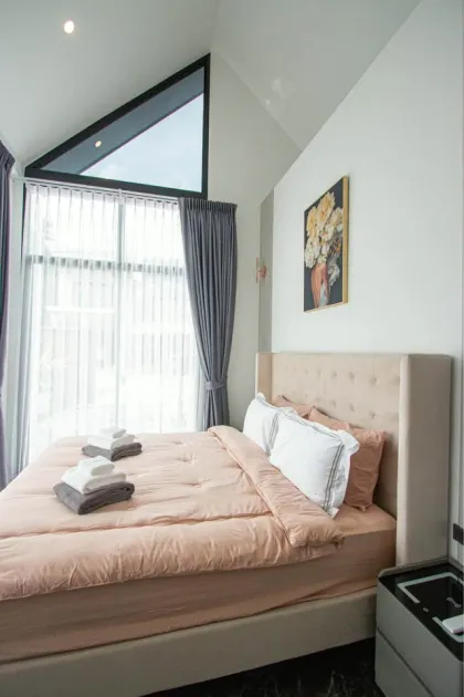 Villa privada con piscina 2 hab. 2.5 baños en alquiler en Rawai