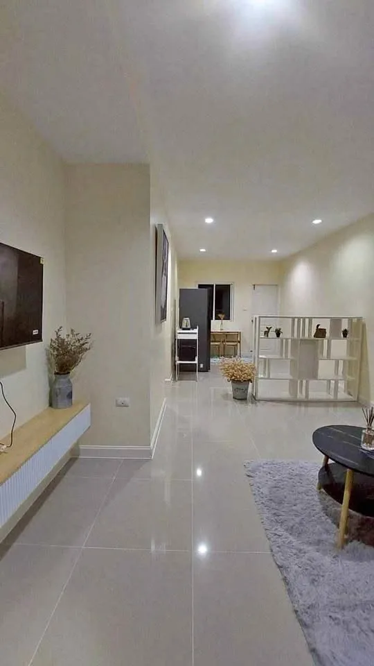 Таунхаус с 4 спальнями и 2 ванными в аренду в Таланг рядом с Robinson Lifestyle