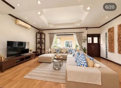 Villa privée 4 chambres avec piscine à louer à Rawai–Nai Harn