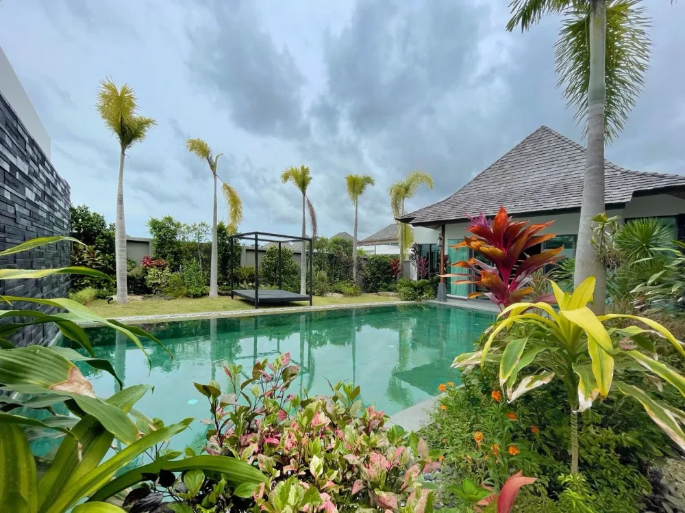 Villa Premium de 4 Dormitorios con Piscina en Alquiler en Cherngtalay